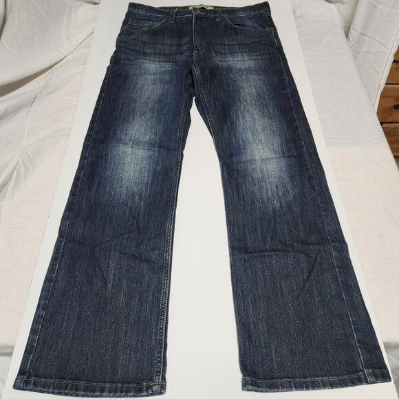 Wrangler Classic Straight-Leg Denim Jeans – Dark Wash  Size 32/32 - Picture 1 of 5